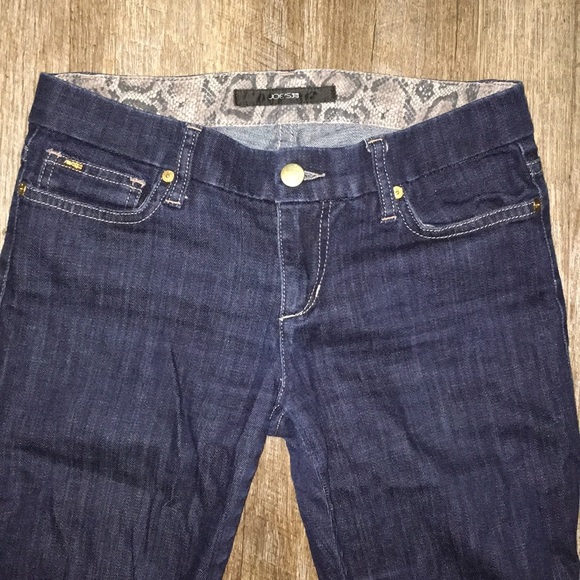 Joe’s Dark Denim Capris - Picture 2 of 7